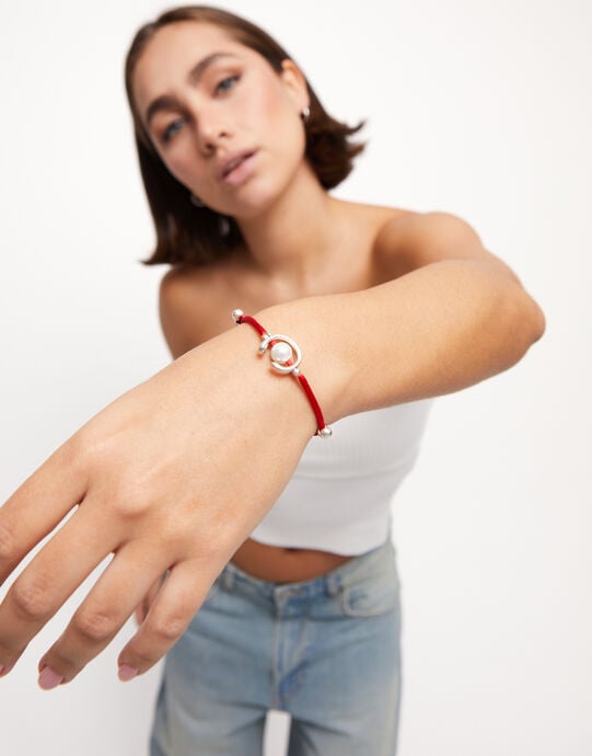 Red cord bracelet with a pearl, Silver, large